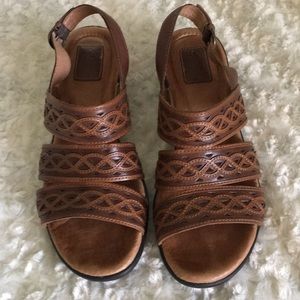 Clark’s Artisan Leather Sandals